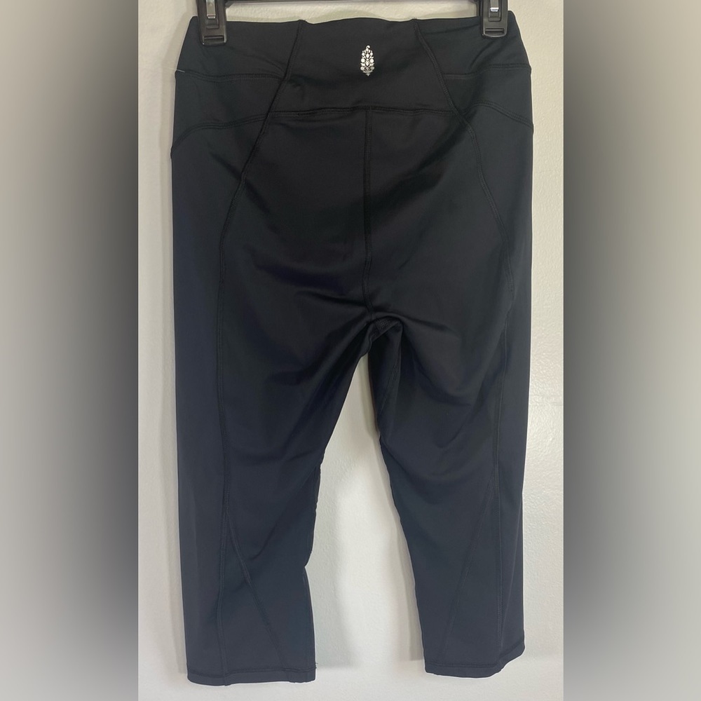 FP Movement by Free People Black Capri Leggings NWOT Size M SKU0730 - Picture 5 of 6